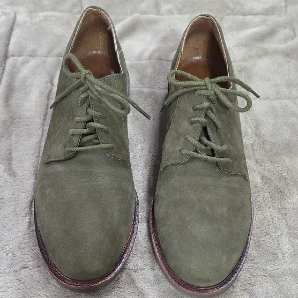 Gap Men's? Suede Leather Casual Dress Shoes Olive Green Laces Sz 9 EUC READ - Picture 1 of 10